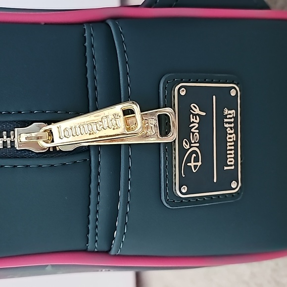 Loungefly Cinderella Backpack - Picture 5 of 8